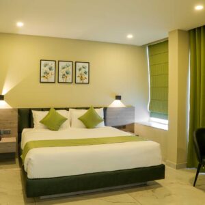 Rooms in Areekode