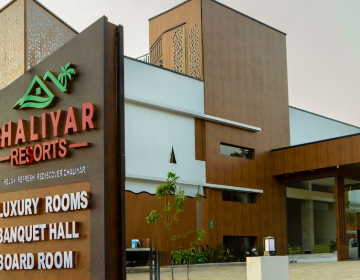 hotels in Areekode