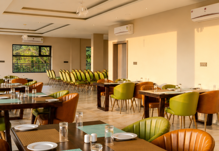 Restaurants in Areekode